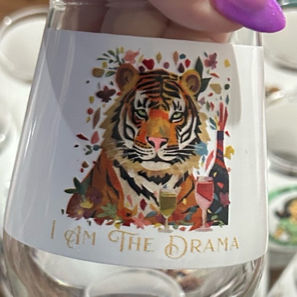 Tiger Design I Am The Drama Stemless Wine Glass - Picture 4 of 4